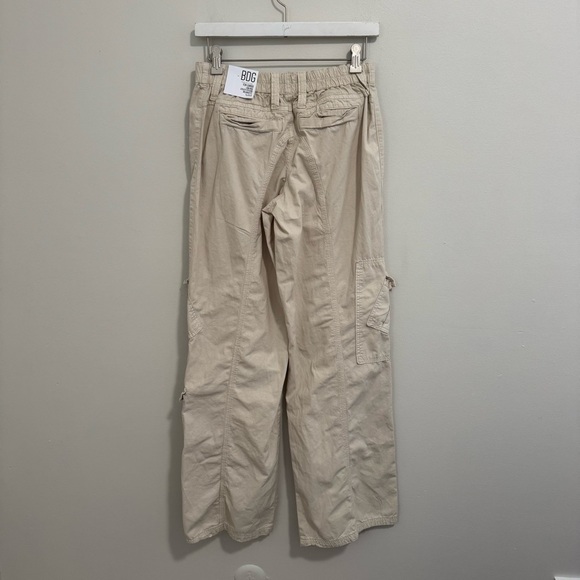 BDG NWT Y2K Low Rise Cargo Pants - Picture 3 of 6